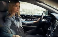 Chia sẻ các tips giúp phụ nữ lái xe oto hiệu quả và an toàn hơn
